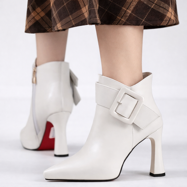 DELACROIX | Stivaletti Signature con tacco e fibbia oversize